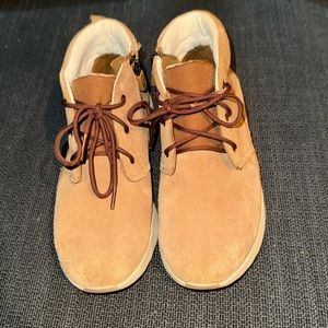 Kids Ugg Boots Size 4